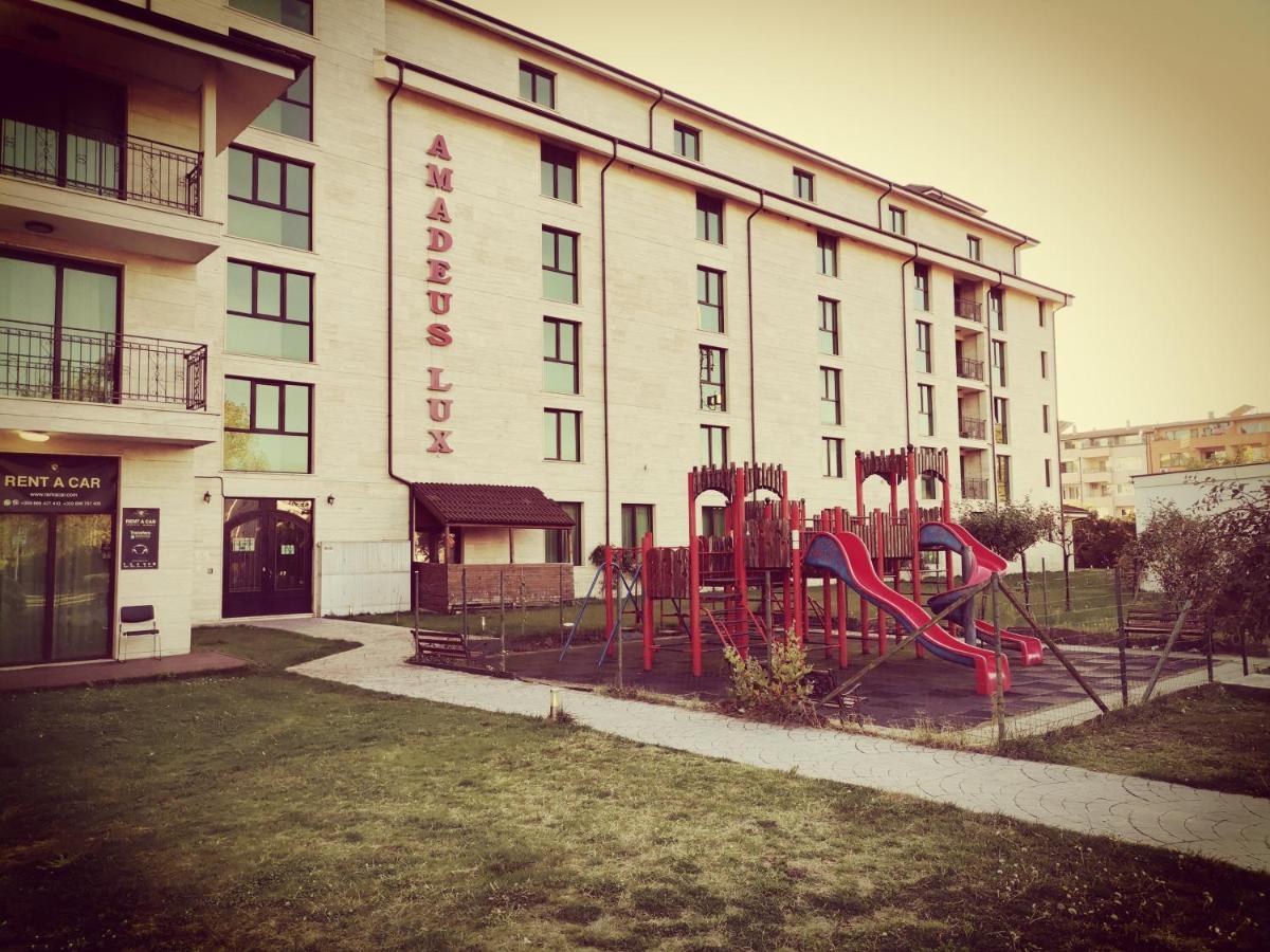 Pool Apartment Amadeus Lux Sunny Beach Esterno foto
